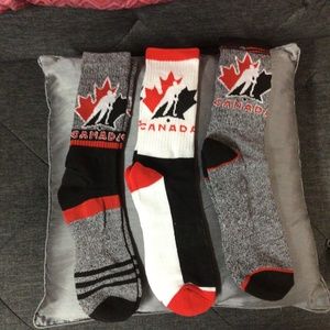 NWT Mens 3PK Crew Hockey Canada